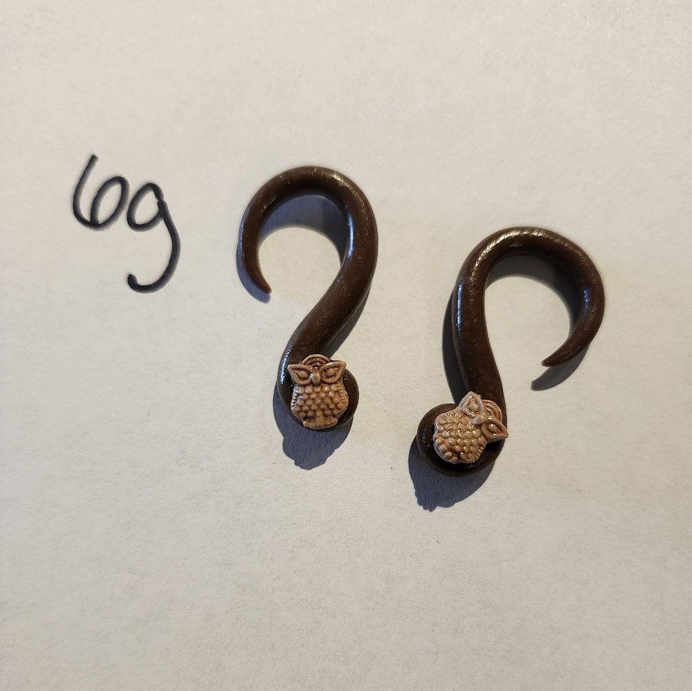 Brown Owl Hook Gauges
